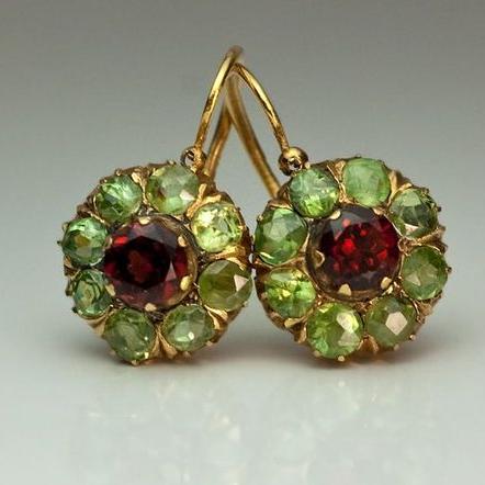 Boucles d'Oreilles Vintage Arrondies en Cristal Vert et Rouge